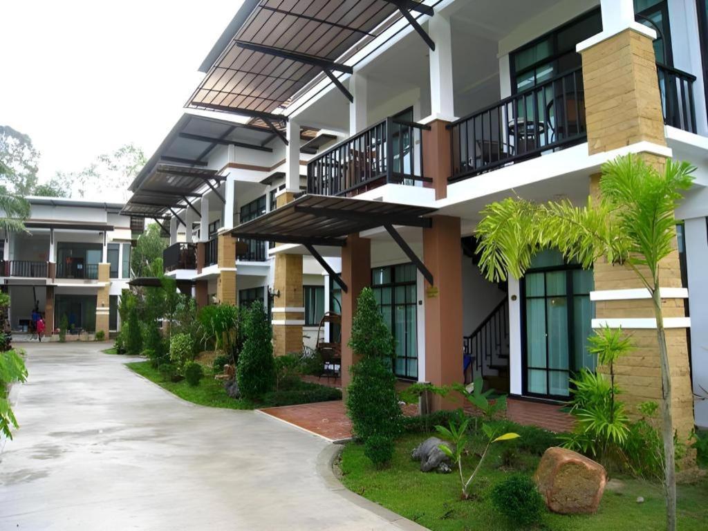 Nattha Waree Hot Spring Resort And Spa Ban Nua Khlong Εξωτερικό φωτογραφία
